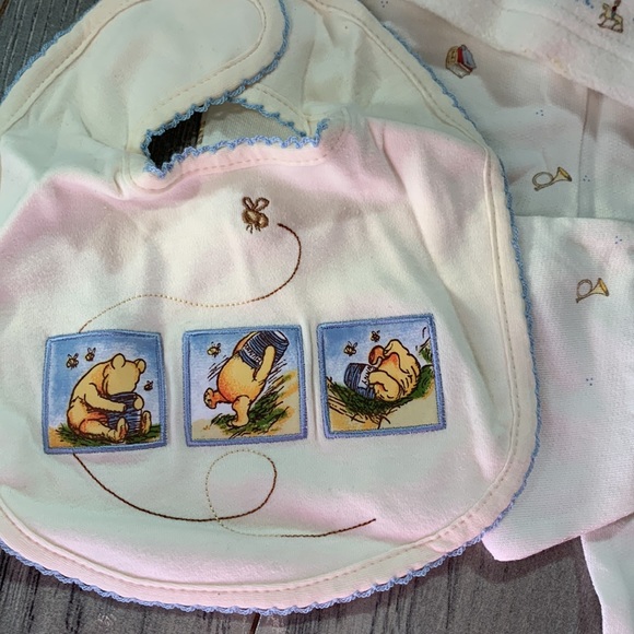 Classic Pooh two piece outfit 6 months - Picture 3 of 6